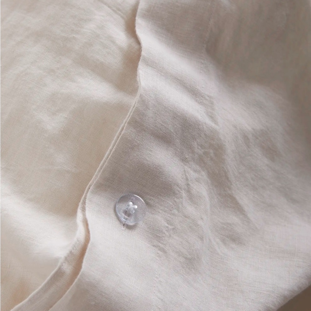 NWOT QUINCE European Linen Duvet Cover Set Sand - Picture 3 of 4
